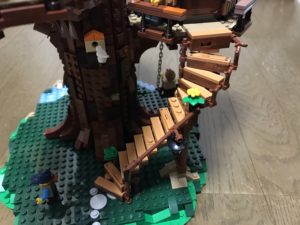 LEGOツリーハウス（21318）組み立て15~16　完成まであと一息